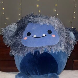 Original Squishmallow- Dani the Yeti